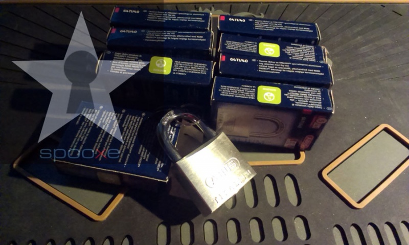 Abus Titalium 64TI/40 in the box