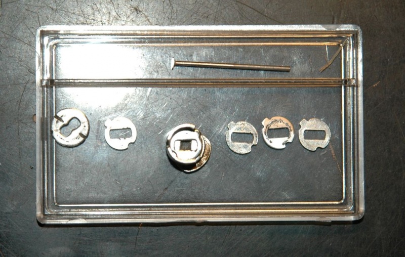 Tips for disc detainer locks